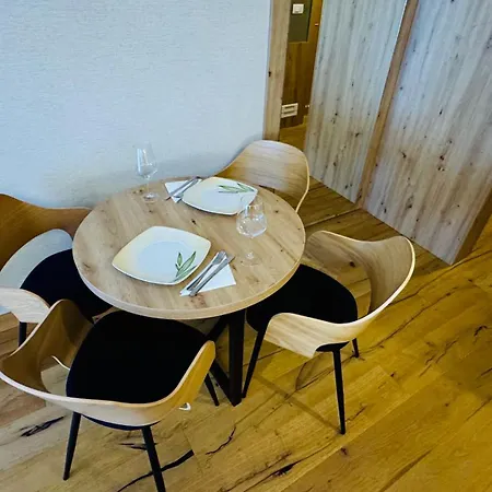 C139 Private Host U Sklopu Aparthotela Vucko Apartamento 4*